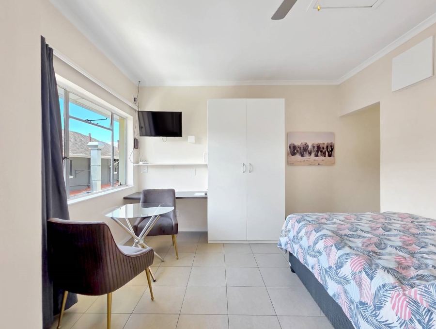 1 Bedroom Property for Sale in Gardens Western Cape